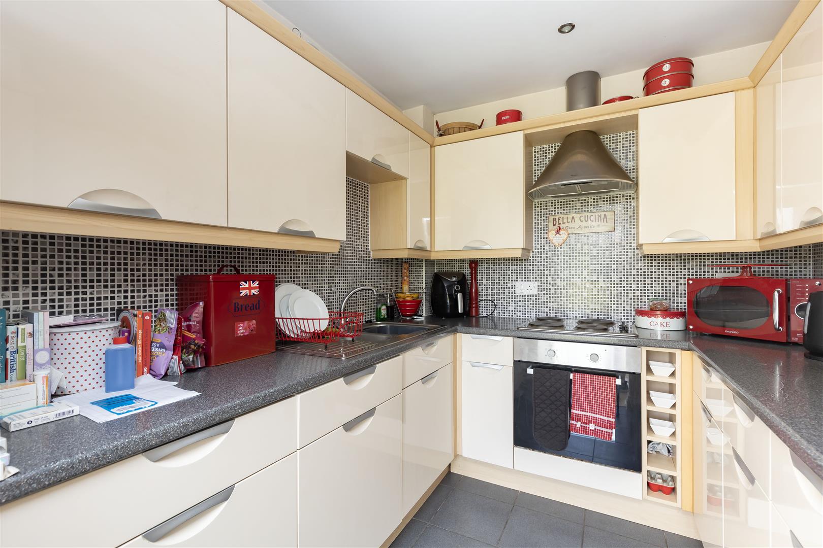 2 bed property in Anderton Crescent, Chorley